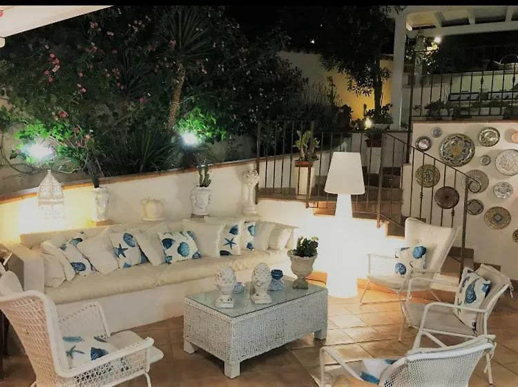 The Queen'S House Agrigento 0*,